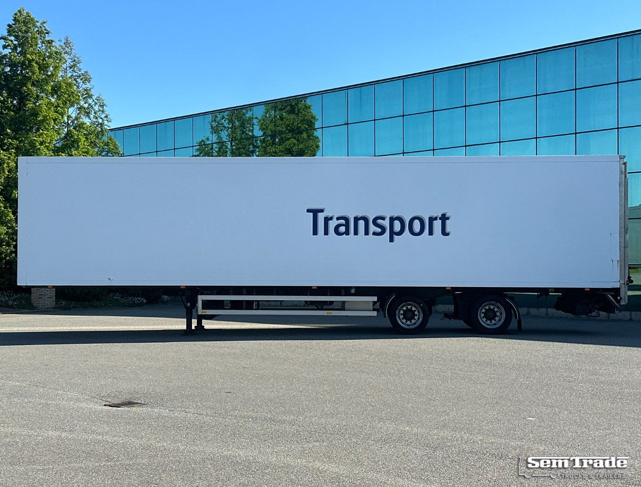 Jumbo 2 Alxe SOR Isolated BOX Tail Lift Steering Axle Holland-Trailer - Затворена каросерия полуремарке: снимка 2 Jumbo 2 Alxe SOR Isolated BOX Tail Lift Steering Axle Holland-Trailer - Затворена каросерия полуремарке: снимка 2