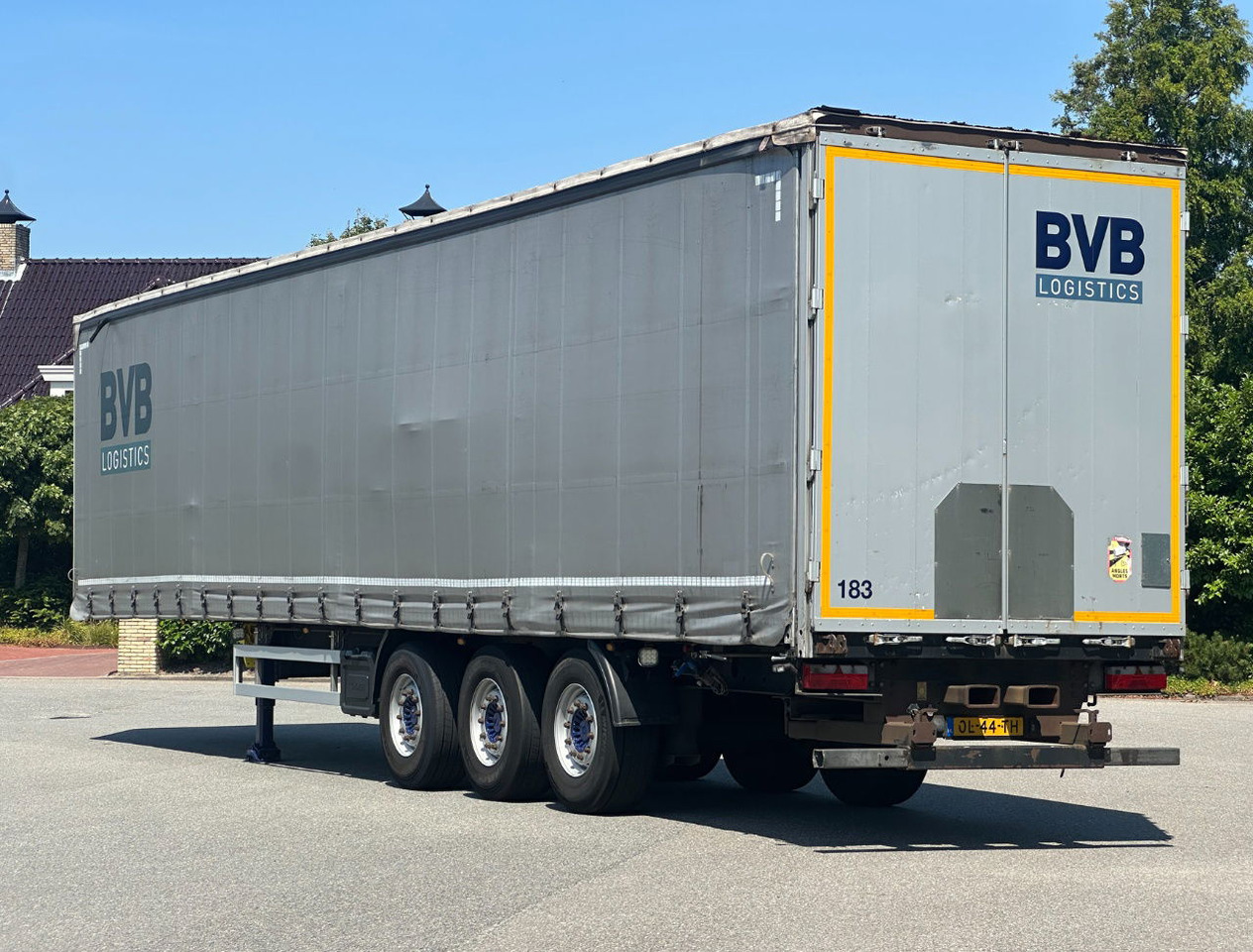 Kögel SN24 Edscha SAF Axles Disc Brakes Lift Axle TOP Condition NL Trailer - Брезентово полуремарке: снимка 3 Kögel SN24 Edscha SAF Axles Disc Brakes Lift Axle TOP Condition NL Trailer - Брезентово полуремарке: снимка 3