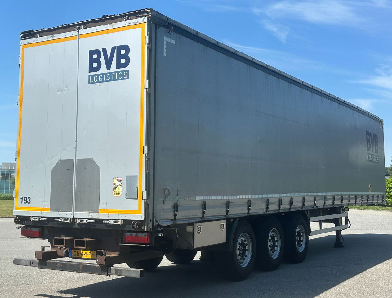 Kögel SN24 Edscha SAF Axles Disc Brakes Lift Axle TOP Condition NL Trailer - Брезентово полуремарке: снимка 5 Kögel SN24 Edscha SAF Axles Disc Brakes Lift Axle TOP Condition NL Trailer - Брезентово полуремарке: снимка 5