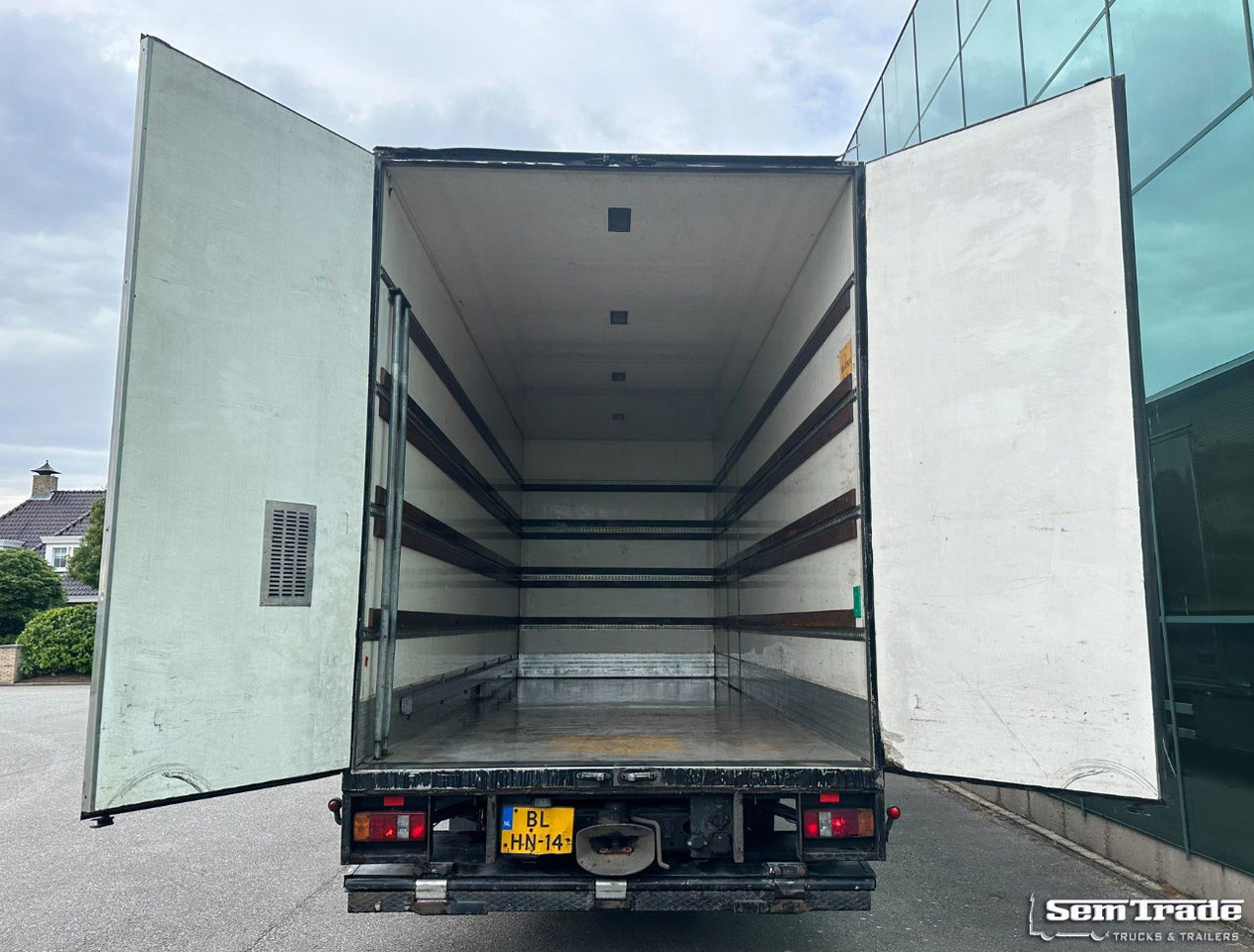 Камион фургон MAN LE 220C Euro 3 Isolated BOX + BOX Heater 740 x 240 x 295 CM Inside Holland Truck: снимка 20