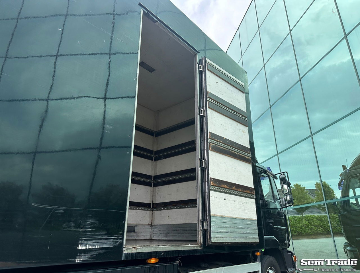 Камион фургон MAN LE 220C Euro 3 Isolated BOX + BOX Heater 740 x 240 x 295 CM Inside Holland Truck: снимка 18