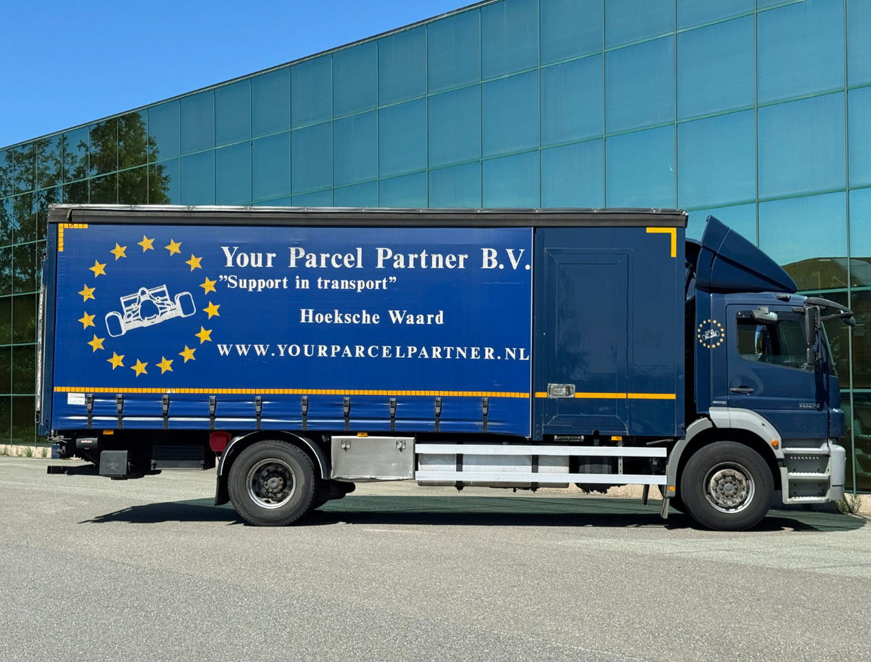 Mercedes-Benz Axor 1824 Euro 5 694.000 KM Curtain Side Door Tail Lift NEW Tacho TOP Condition NL Truck - Камион с брезент: снимка 5 Mercedes-Benz Axor 1824 Euro 5 694.000 KM Curtain Side Door Tail Lift NEW Tacho TOP Condition NL Truck - Камион с брезент: снимка 5