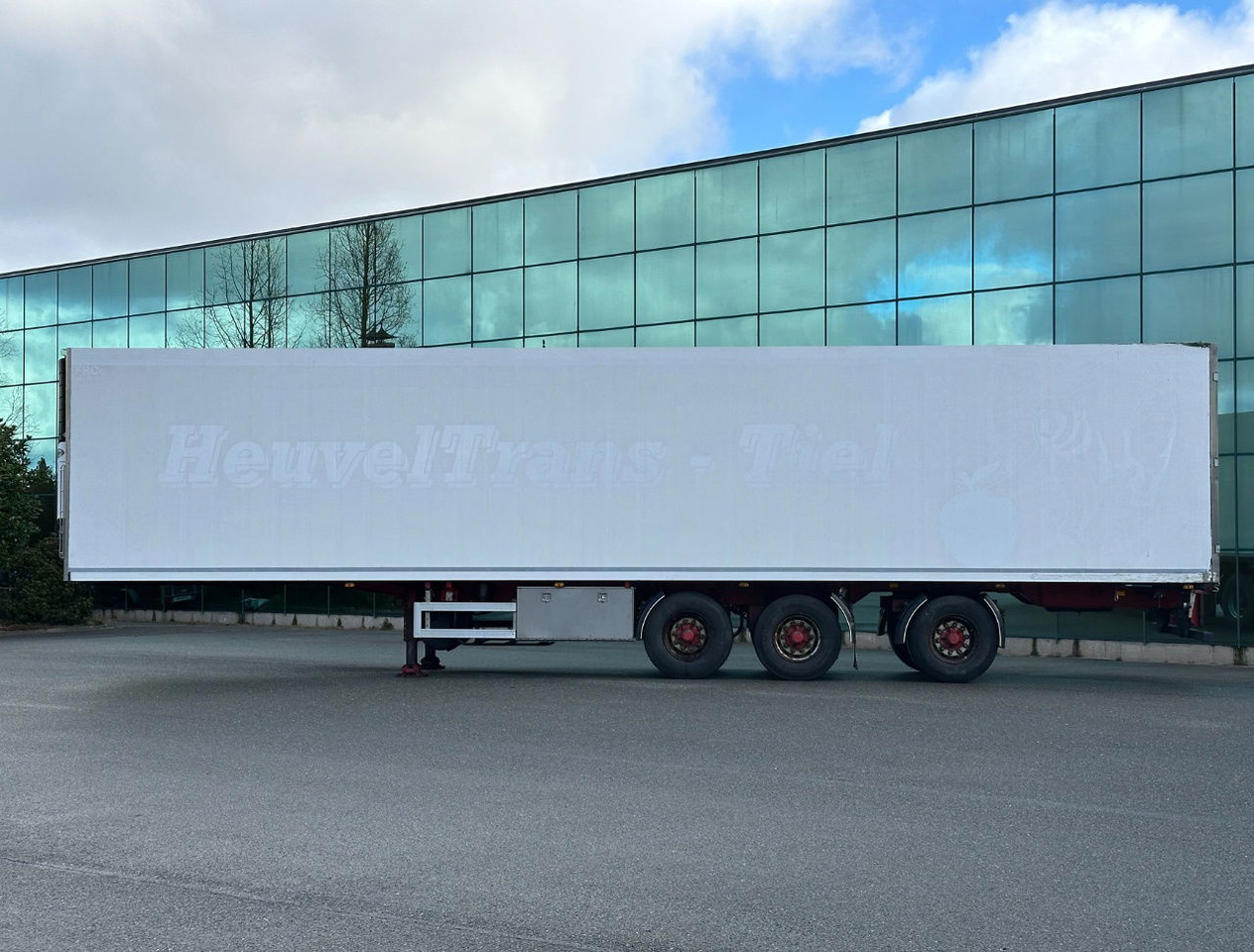 Van Eck 3 AS Koel Vries Carrier Vector 1800 Zeer Mooi Chassis Stuuras Tridec - Рефрижератор полуремарке: снимка 2 Van Eck 3 AS Koel Vries Carrier Vector 1800 Zeer Mooi Chassis Stuuras Tridec - Рефрижератор полуремарке: снимка 2