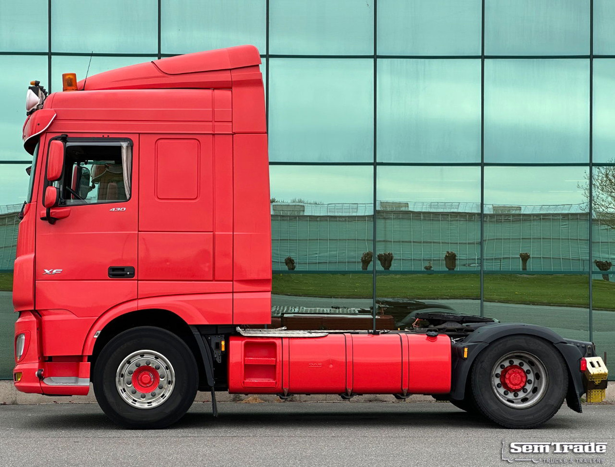 DAF XF 430 SC Euro 6 Only 460.000 KM Retarder - Intarder TOP Condition - Влекач: снимка 2 DAF XF 430 SC Euro 6 Only 460.000 KM Retarder - Intarder TOP Condition - Влекач: снимка 2
