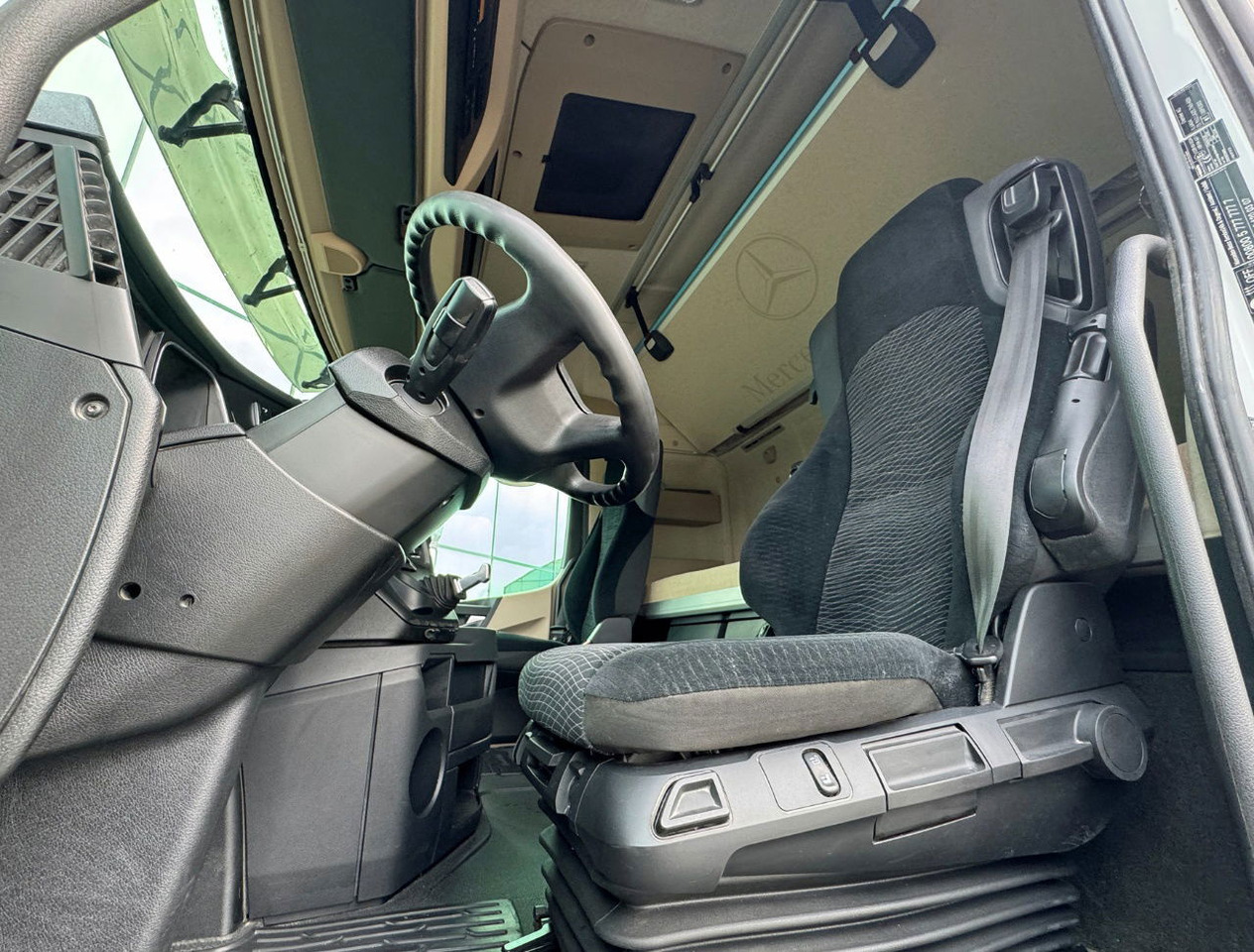 Влекач Mercedes-Benz Actros 1945 382.000 KM NEW TUV APK PTO + Hydraulics TOP Condition: снимка 7