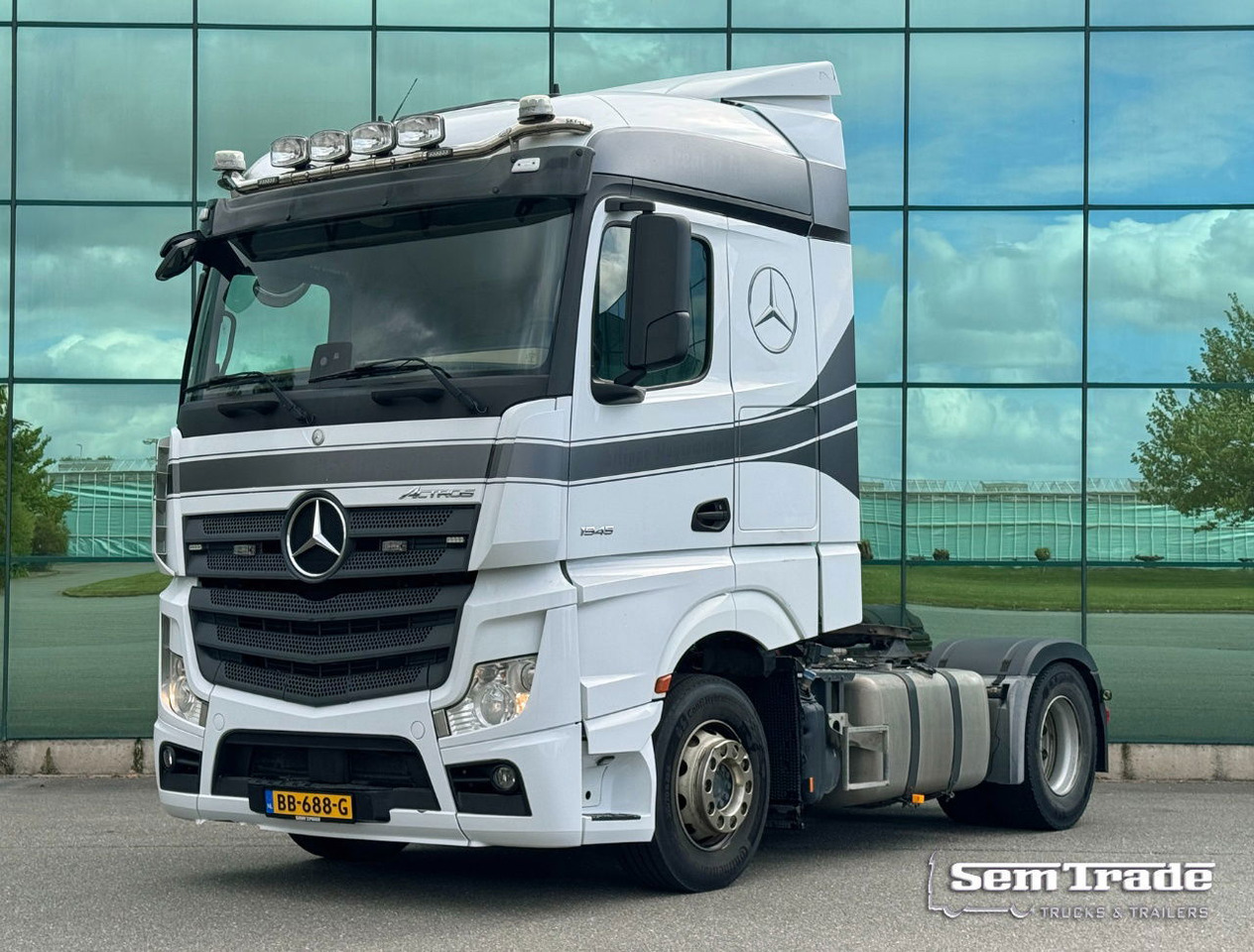 Mercedes-Benz Actros 1945 382.000 KM NEW TUV APK PTO + Hydraulics TOP Condition - Влекач: снимка 1 Mercedes-Benz Actros 1945 382.000 KM NEW TUV APK PTO + Hydraulics TOP Condition - Влекач: снимка 1