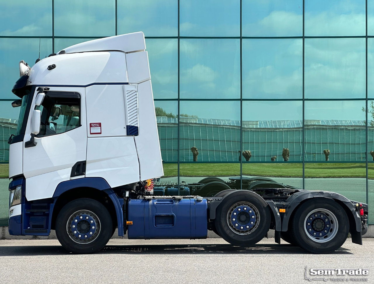 Renault T460 Comfort Euro 6 Only 654.000 KM 2X Tanks NL-Truck - Влекач: снимка 2 Renault T460 Comfort Euro 6 Only 654.000 KM 2X Tanks NL-Truck - Влекач: снимка 2