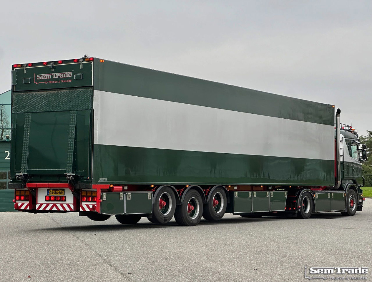 Scania R500 V8 Analogue Tacho 779.000 KM Show Truck Special Interior + Special VAN Beurden Frigo Trailer - Влекач: снимка 4 Scania R500 V8 Analogue Tacho 779.000 KM Show Truck Special Interior + Special VAN Beurden Frigo Trailer - Влекач: снимка 4