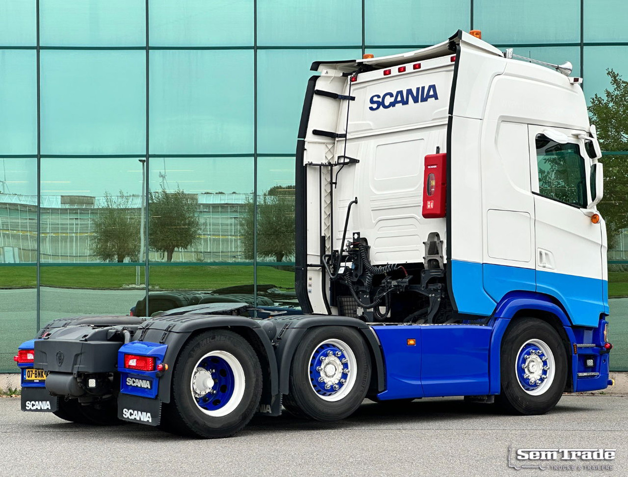 Scania S450 Full AIR Retarder 2X Tanks Only 659.000 KM Super Condition - Влекач: снимка 4 Scania S450 Full AIR Retarder 2X Tanks Only 659.000 KM Super Condition - Влекач: снимка 4