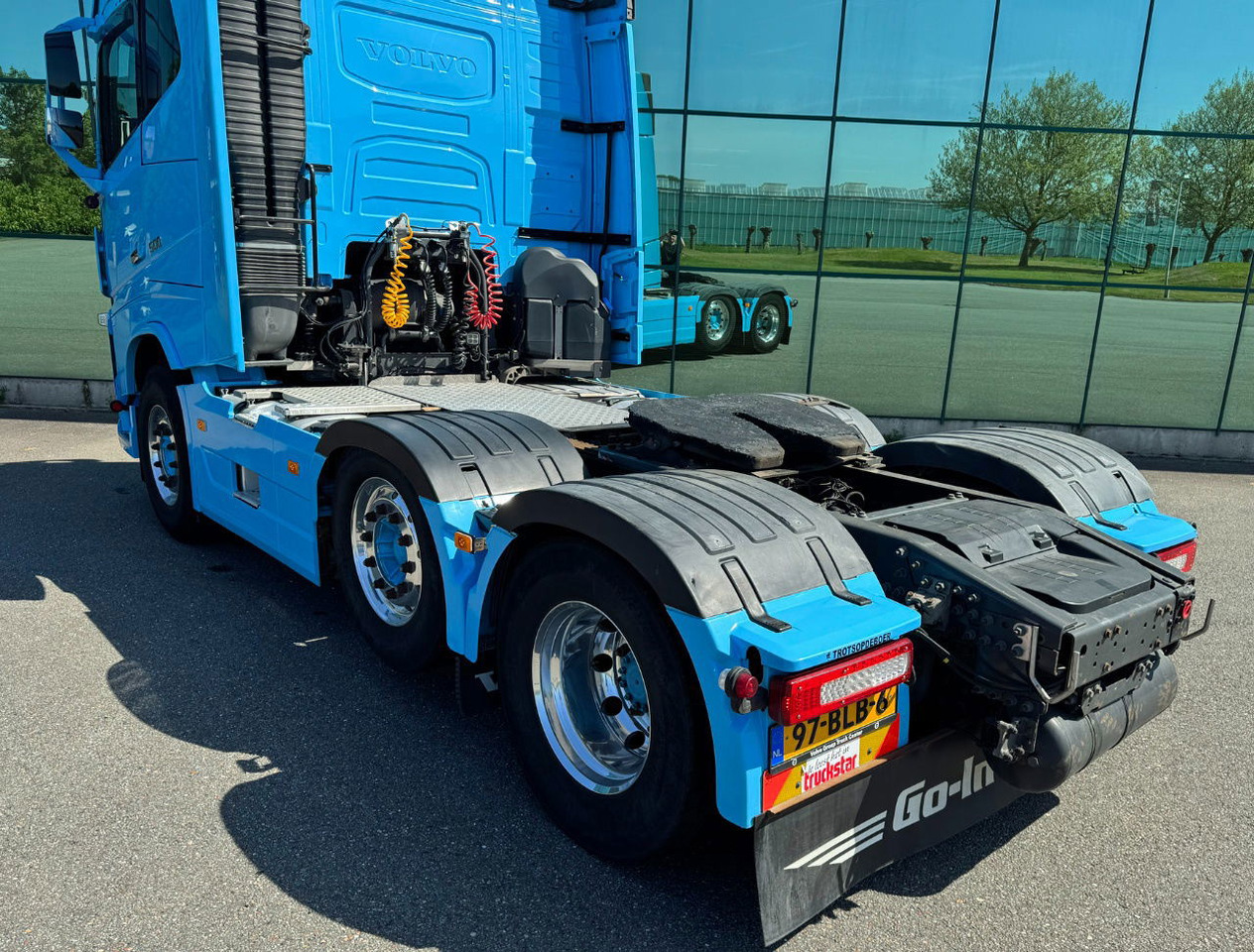 Влекач Volvo FH 500 6X2 Full AIR 671.000 KM 2x Tanks TOP Condition NL Truck: снимка 14