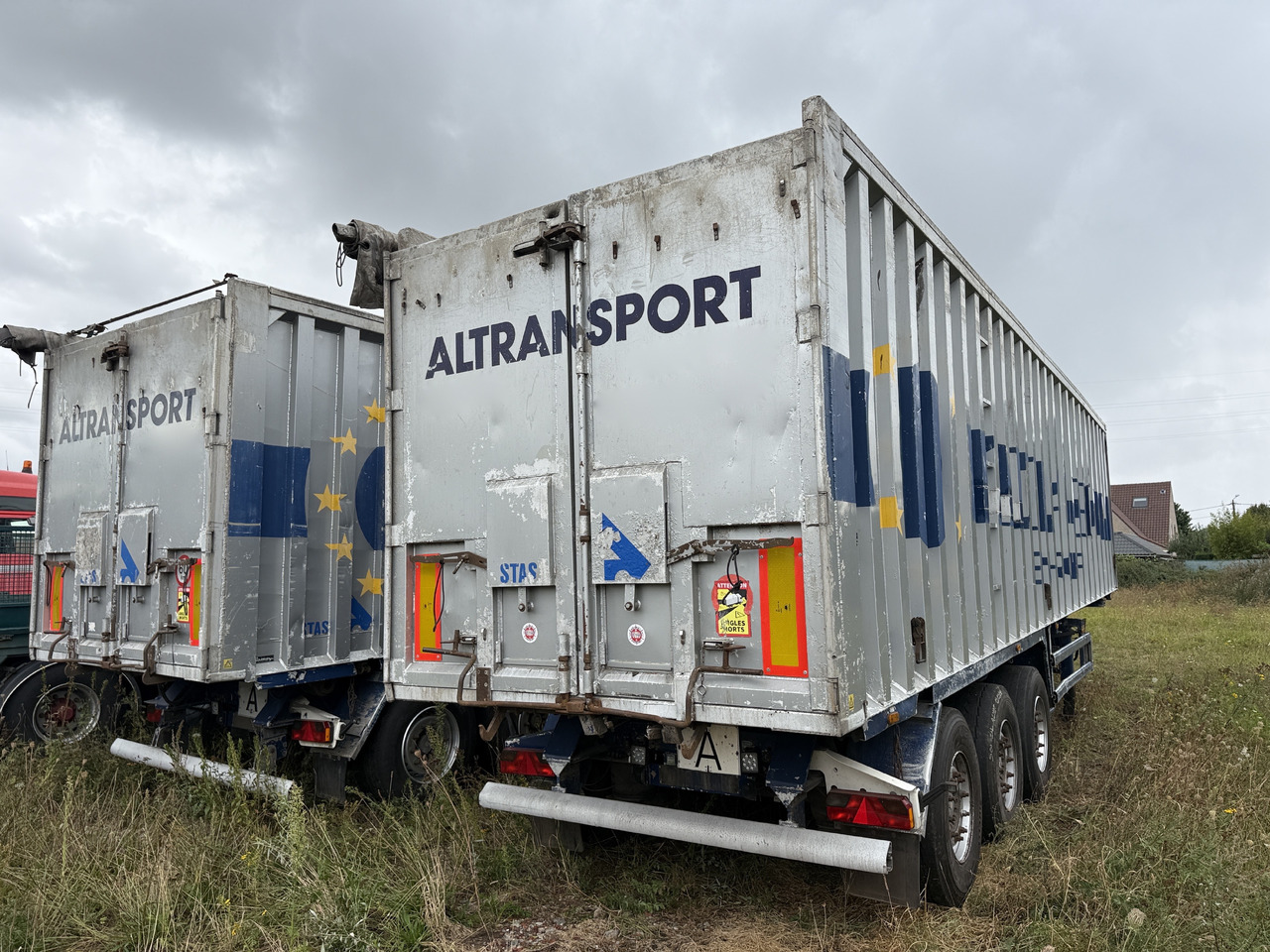 STAS 67m3 ADR classes EX II. FL. OX. AT - Самосвал полуремарке: снимка 2 STAS 67m3 ADR classes EX II. FL. OX. AT - Самосвал полуремарке: снимка 2