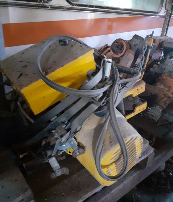 Materiel d' atelier Pour metal , bois, etc - Оборудване за гаражи/ Работилници: снимка 2 Materiel d' atelier Pour metal , bois, etc - Оборудване за гаражи/ Работилници: снимка 2