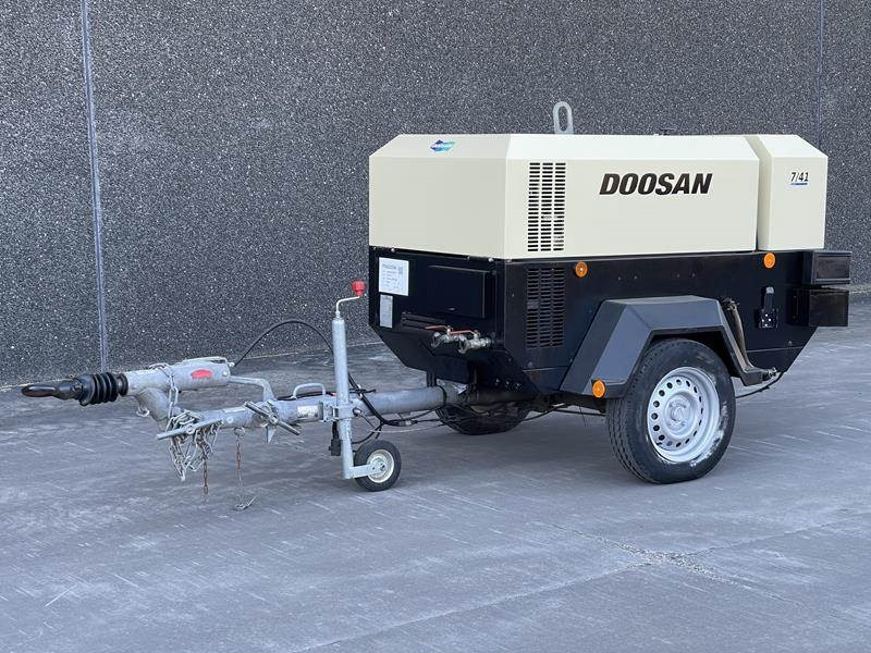 Doosan 7 / 41 - N - Компресор за въздух: снимка 1 Doosan 7 / 41 - N - Компресор за въздух: снимка 1