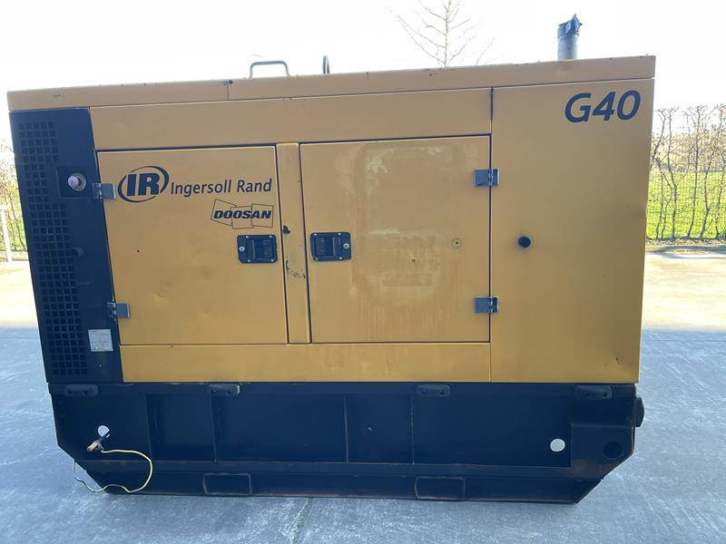 Doosan G 40 - Електрогенератор: снимка 3 Doosan G 40 - Електрогенератор: снимка 3