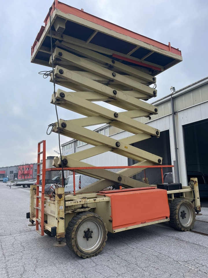 JLG 203-24 - Ножична работна платформа: снимка 4 JLG 203-24 - Ножична работна платформа: снимка 4
