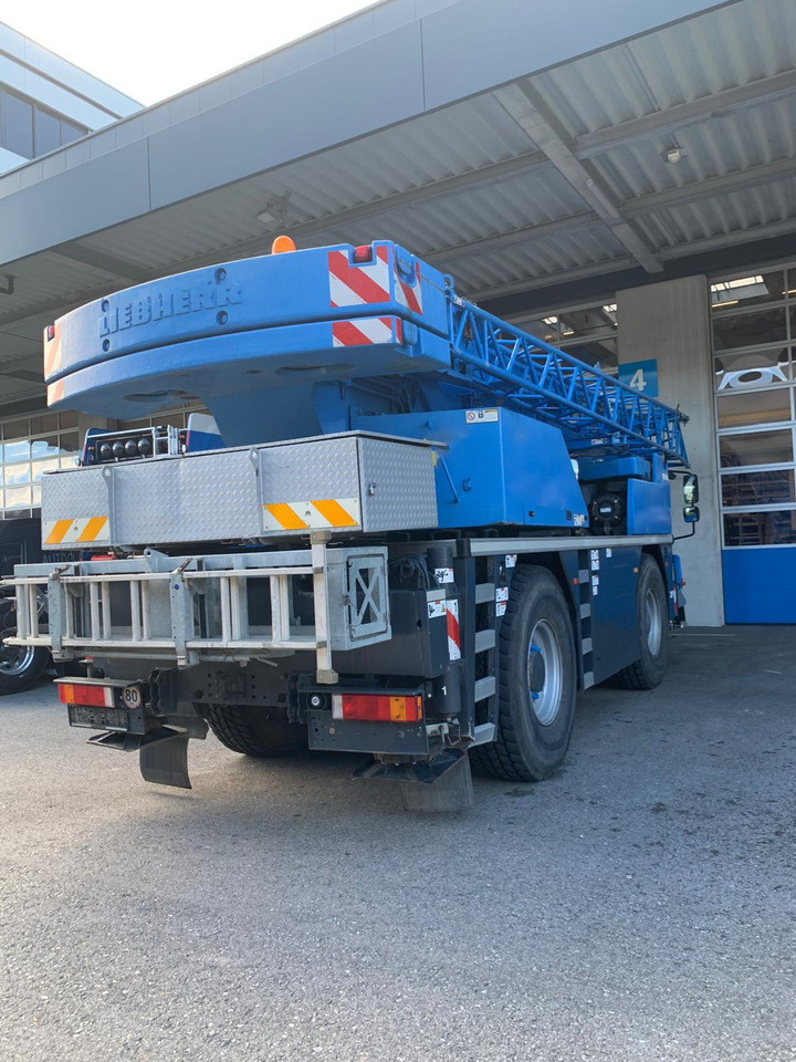 LIEBHERR LTM 1030-2.1 - Автокран: снимка 4 LIEBHERR LTM 1030-2.1 - Автокран: снимка 4