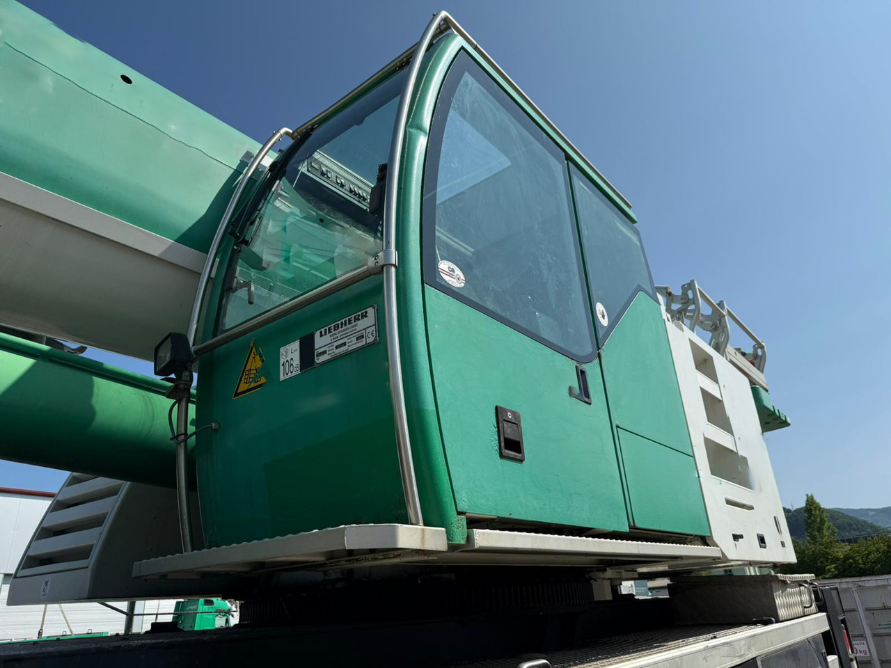 LIEBHERR LTM 1090-4.1 - Автокран: снимка 5 LIEBHERR LTM 1090-4.1 - Автокран: снимка 5