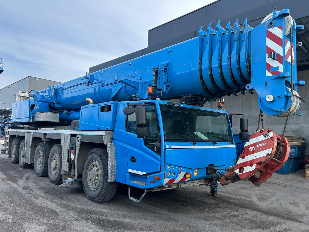 TADANO ATF 220G-5 - Автокран: снимка 1 TADANO ATF 220G-5 - Автокран: снимка 1