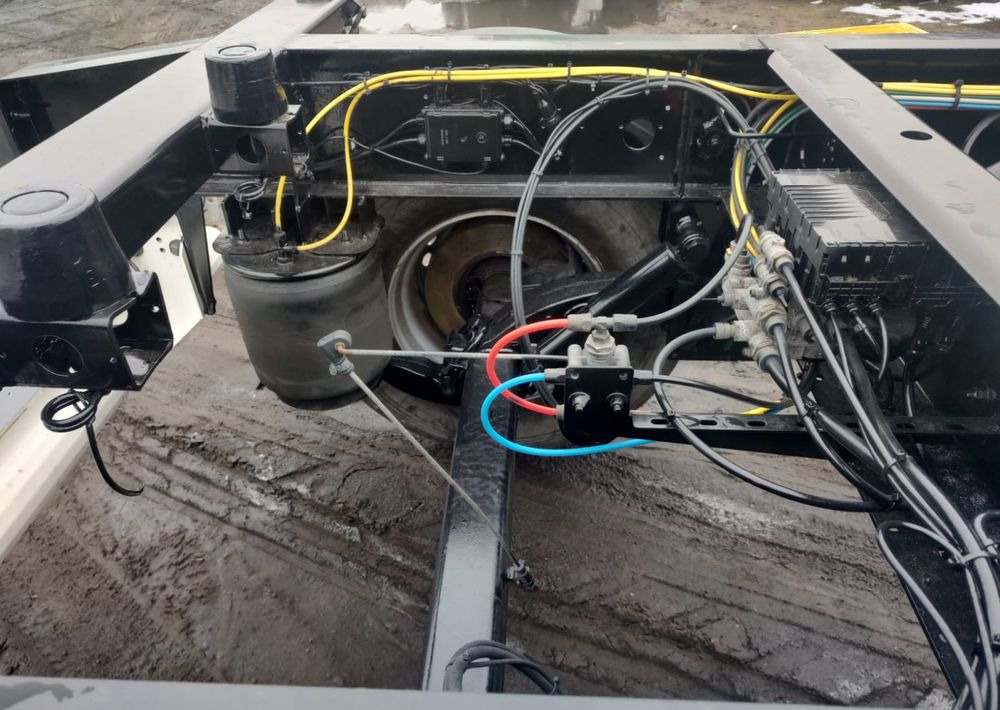 Krone Przyczepa BDF Krone - Контейнеровоз/ Сменна каросерия ремарке: снимка 2 Krone Przyczepa BDF Krone - Контейнеровоз/ Сменна каросерия ремарке: снимка 2