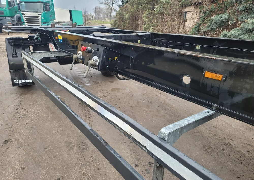 Krone Przyczepa BDF - Контейнеровоз/ Сменна каросерия ремарке: снимка 3 Krone Przyczepa BDF - Контейнеровоз/ Сменна каросерия ремарке: снимка 3