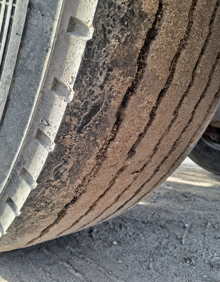 Krone Przyczepa KRONE Budowlanka - Бордово ремарке/ Платформа: снимка 3 Krone Przyczepa KRONE Budowlanka - Бордово ремарке/ Платформа: снимка 3