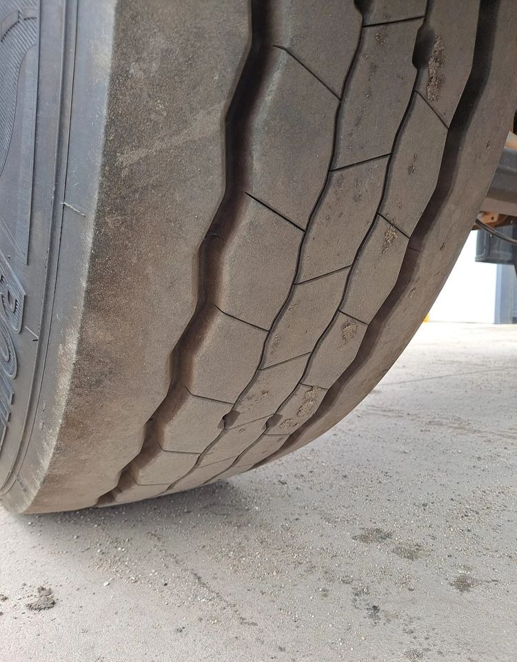 Krone Przyczepa Krone BDF - Контейнеровоз/ Сменна каросерия ремарке: снимка 4 Krone Przyczepa Krone BDF - Контейнеровоз/ Сменна каросерия ремарке: снимка 4