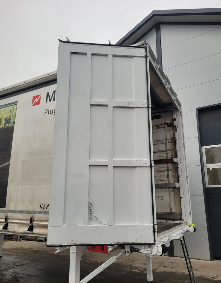 Krone Zabudowa BDF Krone 7,45m - Брезентова каросерия: снимка 4 Krone Zabudowa BDF Krone 7,45m - Брезентова каросерия: снимка 4