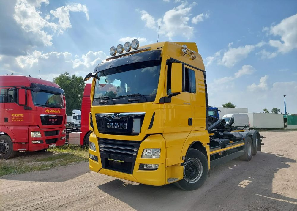 MAN TGX 26-500 Hakowiec oś skrętna - Мултилифт с кука камион: снимка 1 MAN TGX 26-500 Hakowiec oś skrętna - Мултилифт с кука камион: снимка 1