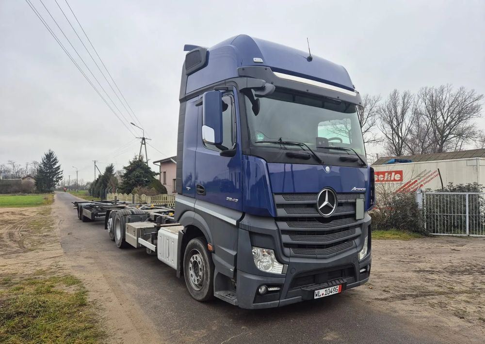 Mercedes-Benz Actros 2542 JUMBO Zestaw Euro 6 - Шаси кабина: снимка 2 Mercedes-Benz Actros 2542 JUMBO Zestaw Euro 6 - Шаси кабина: снимка 2
