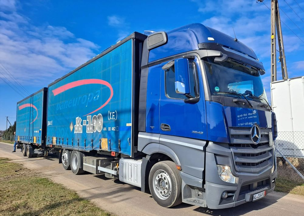 Mercedes-Benz Actros 2542 zestaw jumbo 7,70 - Камион с брезент: снимка 1 Mercedes-Benz Actros 2542 zestaw jumbo 7,70 - Камион с брезент: снимка 1