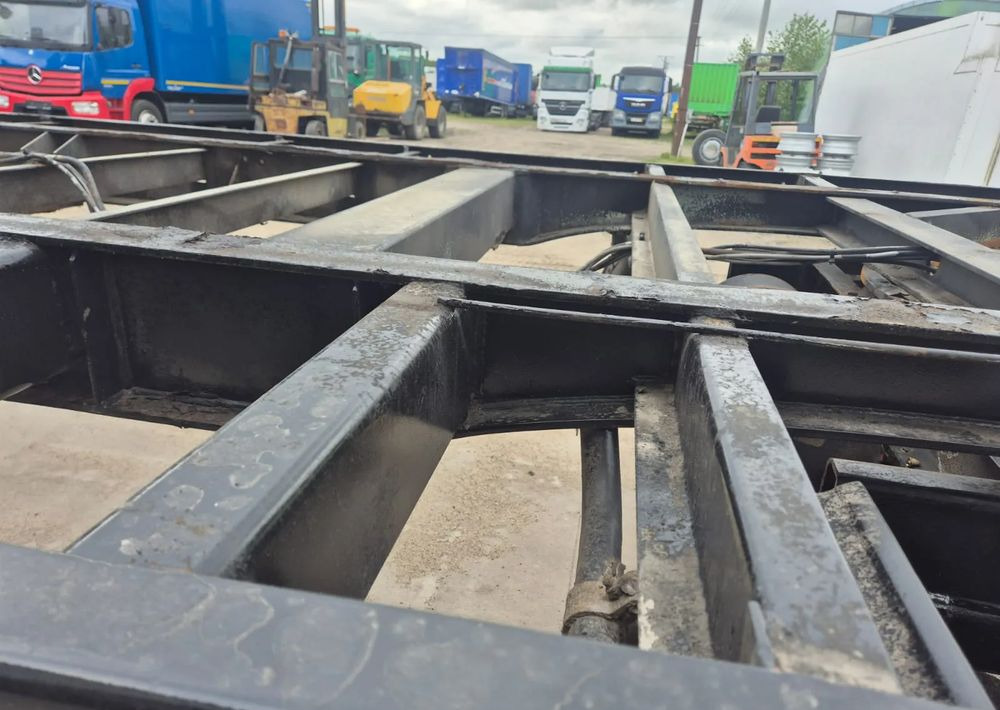 Шаси ремарке Schmitz Cargobull Przyczepa Krone na resorze: снимка 15 Шаси ремарке Schmitz Cargobull Przyczepa Krone na resorze: снимка 15