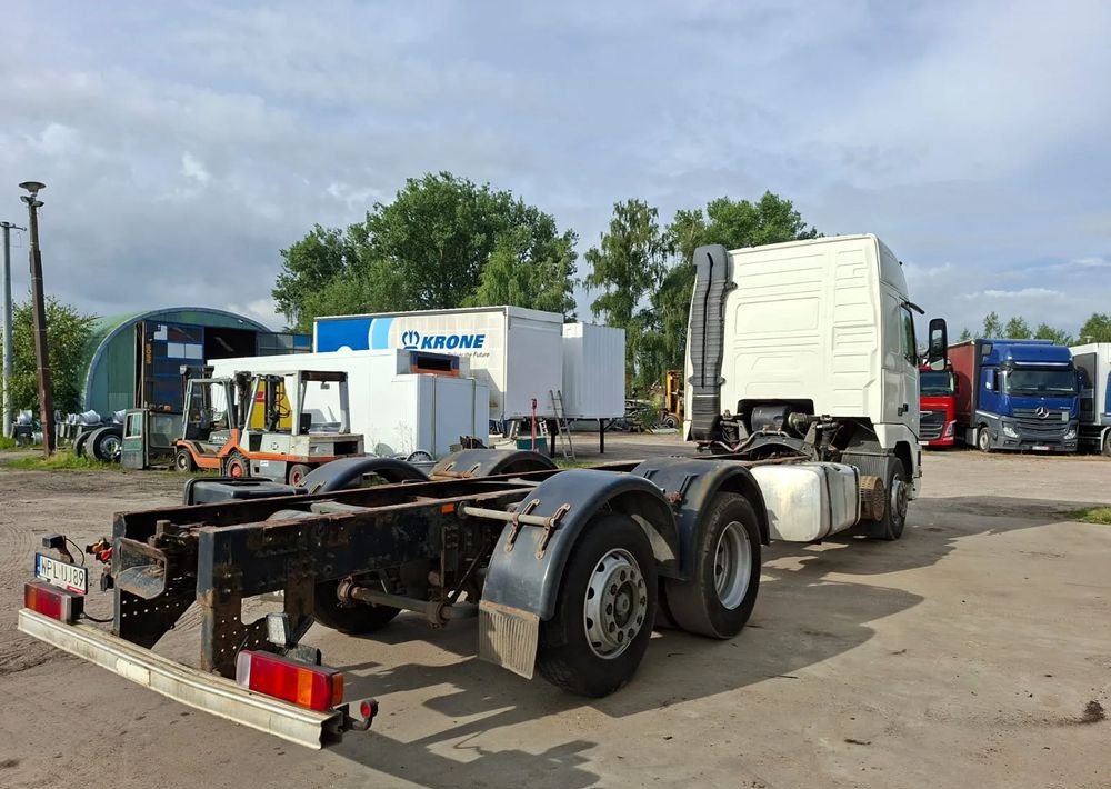 Volvo FH 420 6x2 - Шаси кабина: снимка 4 Volvo FH 420 6x2 - Шаси кабина: снимка 4