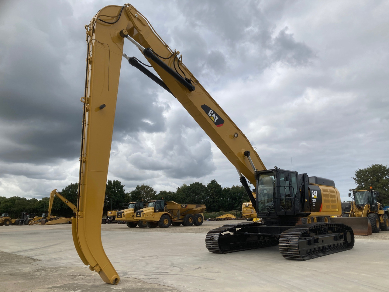 CATERPILLAR 352F Material Handler - Багер за манипулиране на материали: снимка 3 CATERPILLAR 352F Material Handler - Багер за манипулиране на материали: снимка 3