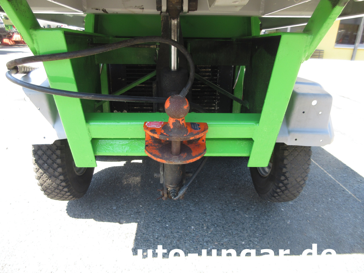 Egholm Nilfisk 2100 Powerflex 4x4 Kipper AHK Hydraulik Bürste Winterdienst - Трактор за комунални дейности: снимка 5 Egholm Nilfisk 2100 Powerflex 4x4 Kipper AHK Hydraulik Bürste Winterdienst - Трактор за комунални дейности: снимка 5