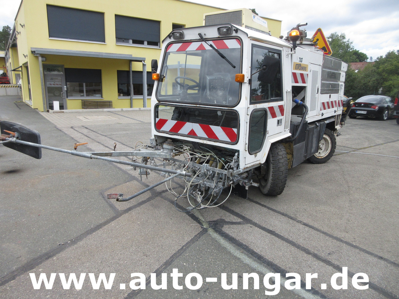 Euroliners Trassar Bagheera Markiermaschine Roadmarking Straßenmarkierung - Техника за слагане на асфалт: снимка 2 Euroliners Trassar Bagheera Markiermaschine Roadmarking Straßenmarkierung - Техника за слагане на асфалт: снимка 2