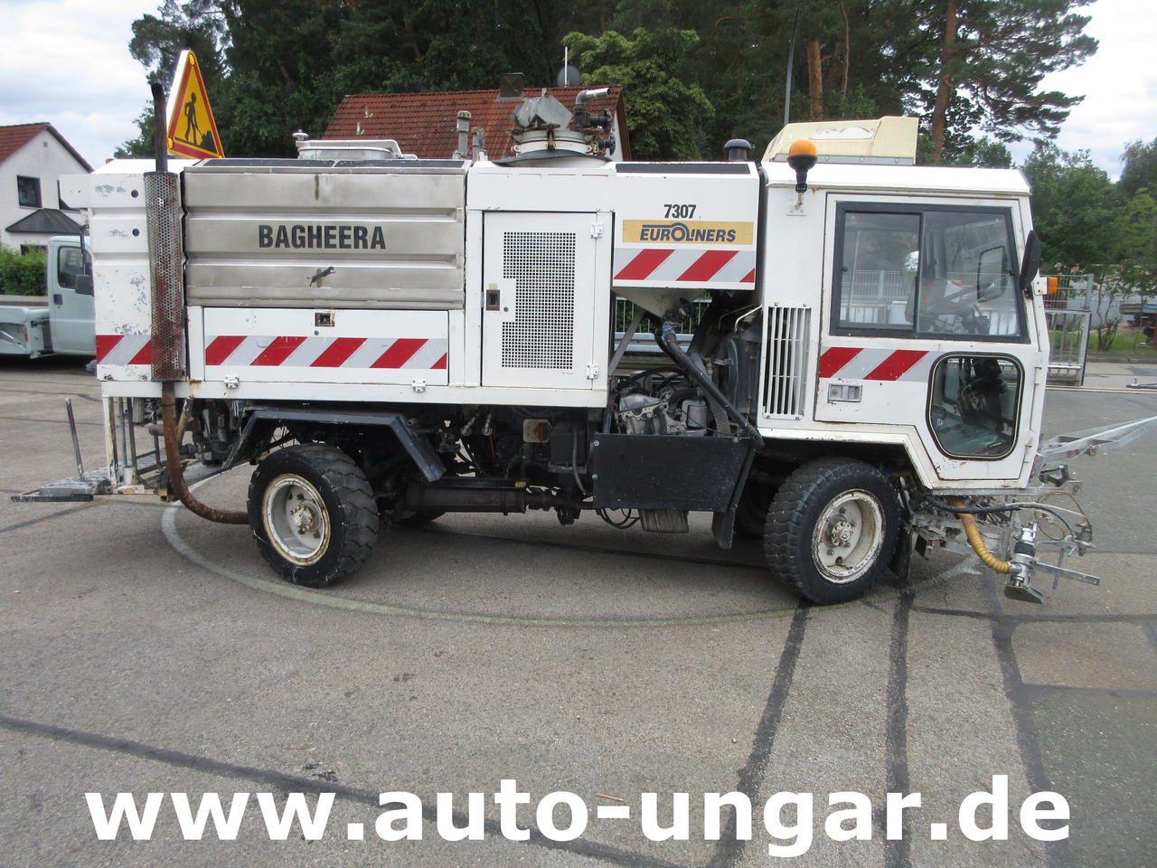 Euroliners Trassar Bagheera Markiermaschine Roadmarking Straßenmarkierung - Техника за слагане на асфалт: снимка 5 Euroliners Trassar Bagheera Markiermaschine Roadmarking Straßenmarkierung - Техника за слагане на асфалт: снимка 5