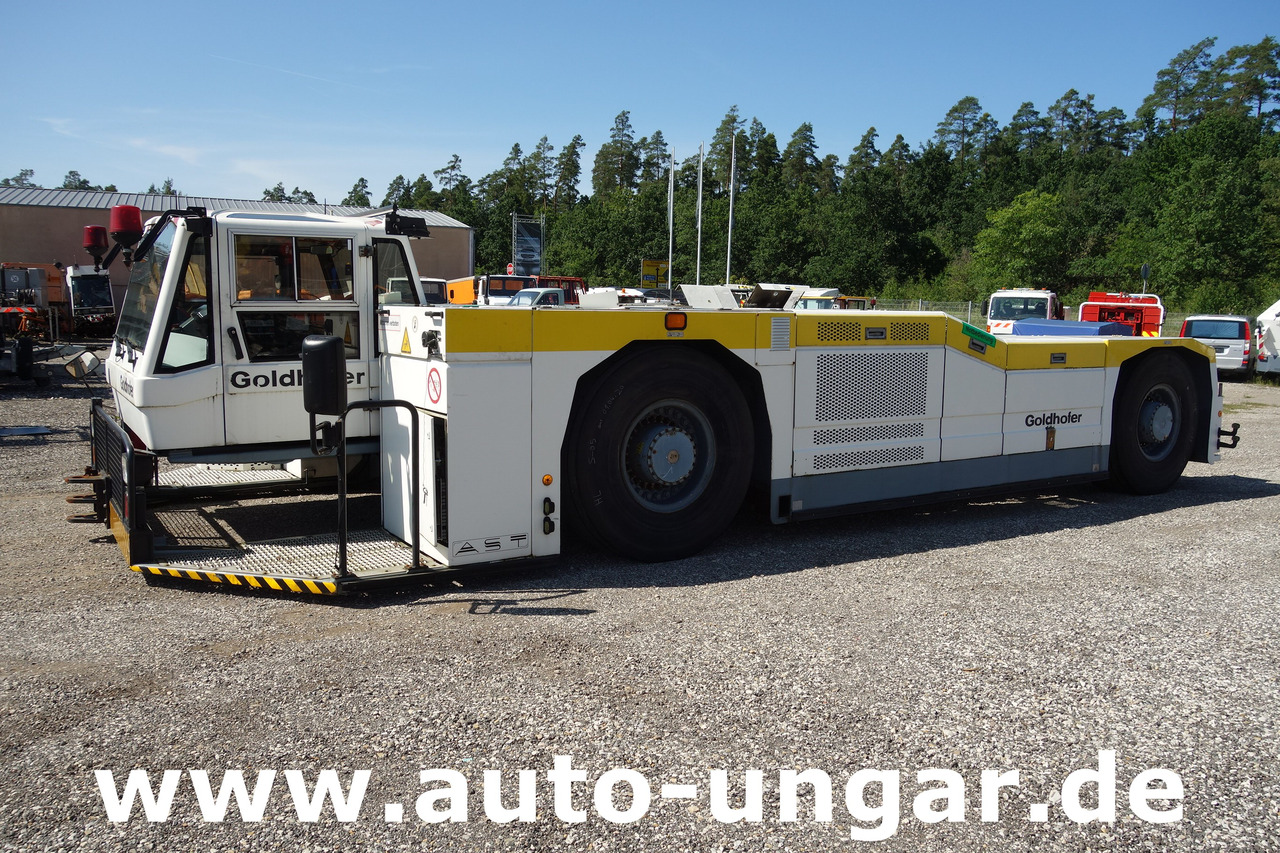 GOLDHOFER AST-1 A500 Baujahr 1999 Push-Back towbarless Pushback Liebherr used GSE - Влекач на самолети: снимка 5 GOLDHOFER AST-1 A500 Baujahr 1999 Push-Back towbarless Pushback Liebherr used GSE - Влекач на самолети: снимка 5