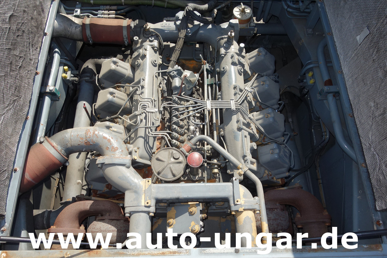 Влекач на самолети GOLDHOFER AST-1 A500 Baujahr 1999 Push-Back towbarless Pushback Liebherr used GSE: снимка 14 Влекач на самолети GOLDHOFER AST-1 A500 Baujahr 1999 Push-Back towbarless Pushback Liebherr used GSE: снимка 14