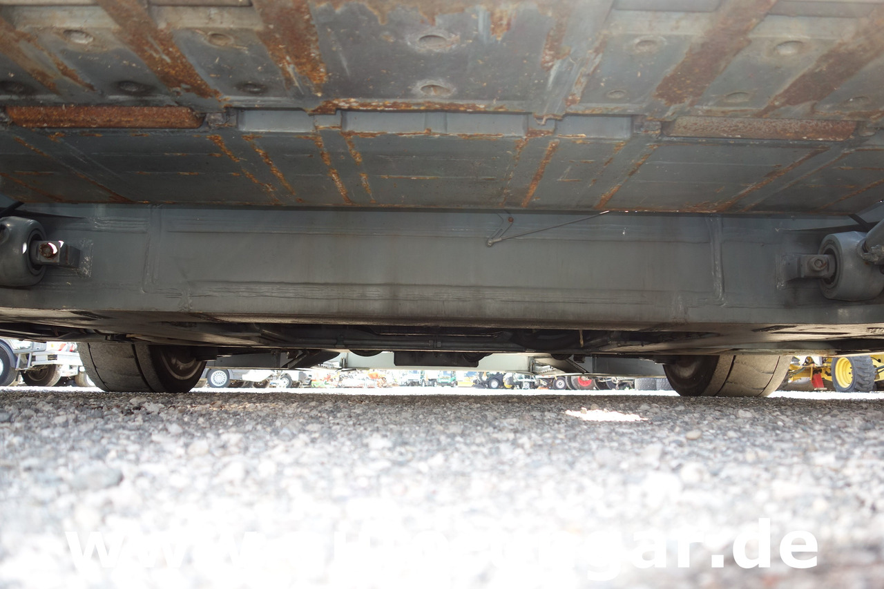 Влекач на самолети GOLDHOFER AST-1 A500 Baujahr 1999 Push-Back towbarless Pushback Liebherr used GSE: снимка 9 Влекач на самолети GOLDHOFER AST-1 A500 Baujahr 1999 Push-Back towbarless Pushback Liebherr used GSE: снимка 9