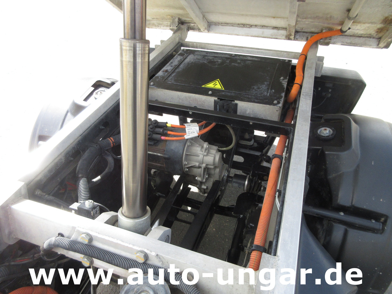 GOUPIL G5 Kipper lange Pritsche AHK Bordwanderhöhung Elektrofahrzeug - Товарен електромобил: снимка 5 GOUPIL G5 Kipper lange Pritsche AHK Bordwanderhöhung Elektrofahrzeug - Товарен електромобил: снимка 5