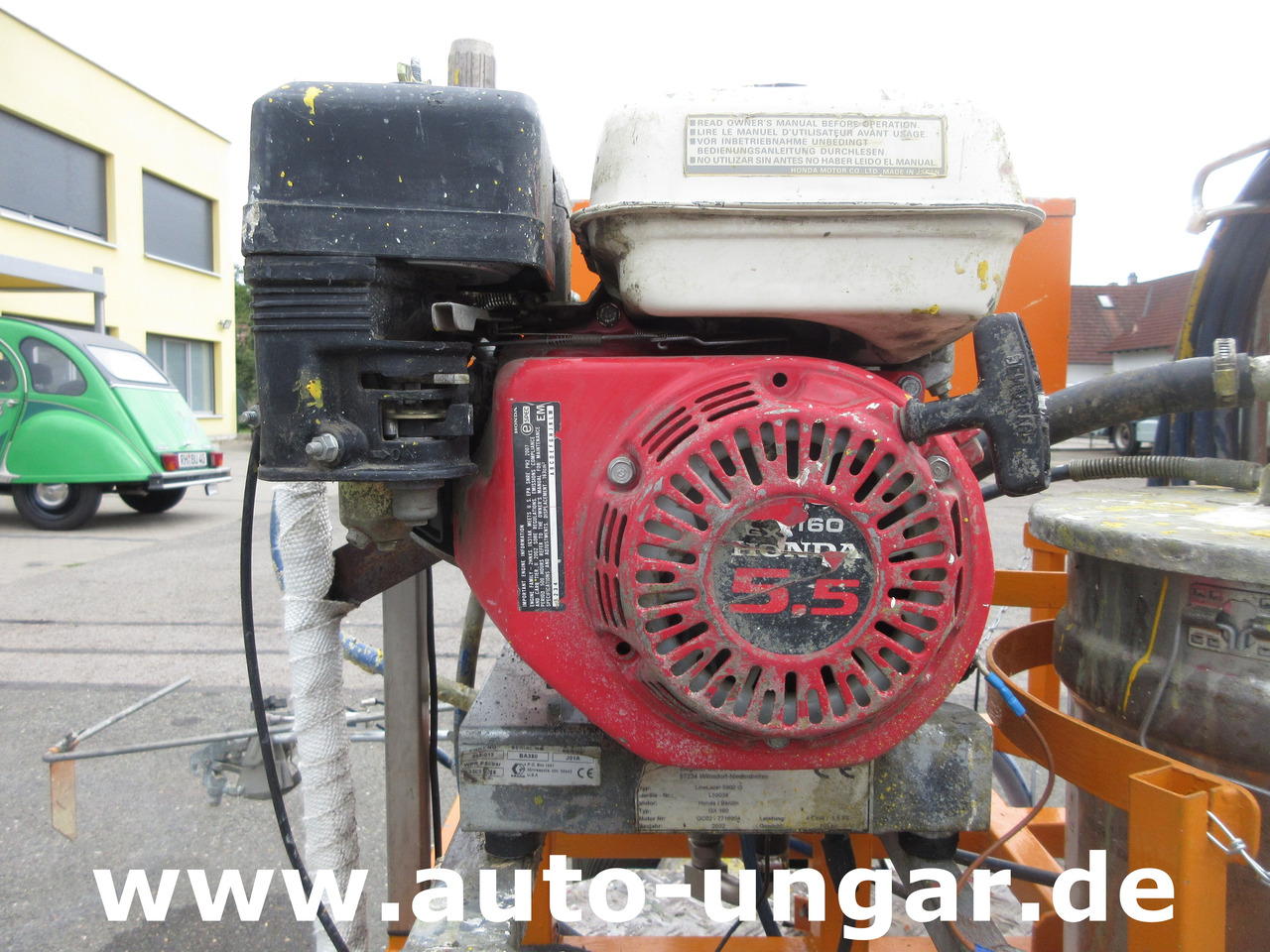 Graco LineLazer II 5900  auf Zindel VarioZet Linedriver Perlstreuer + Airless-Farb-Spritze Hofmann - Техника за слагане на асфалт: снимка 4 Graco LineLazer II 5900  auf Zindel VarioZet Linedriver Perlstreuer + Airless-Farb-Spritze Hofmann - Техника за слагане на асфалт: снимка 4