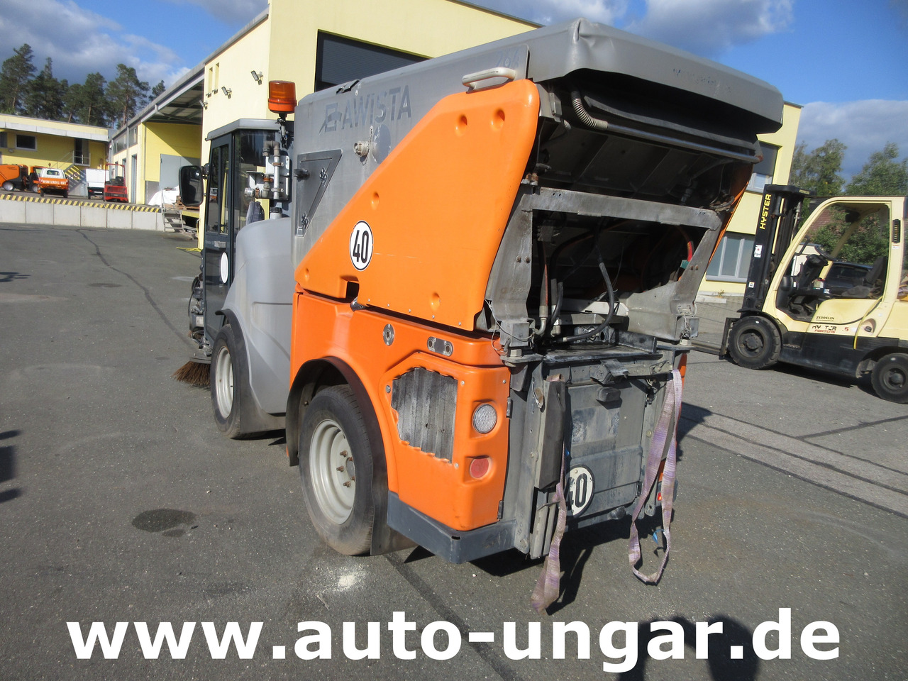 Hako CM 1600 Kehrmaschine 4x4 Baujahr 2018 3 Besen MOTORSCHADEN - Мотометачна машина: снимка 5 Hako CM 1600 Kehrmaschine 4x4 Baujahr 2018 3 Besen MOTORSCHADEN - Мотометачна машина: снимка 5