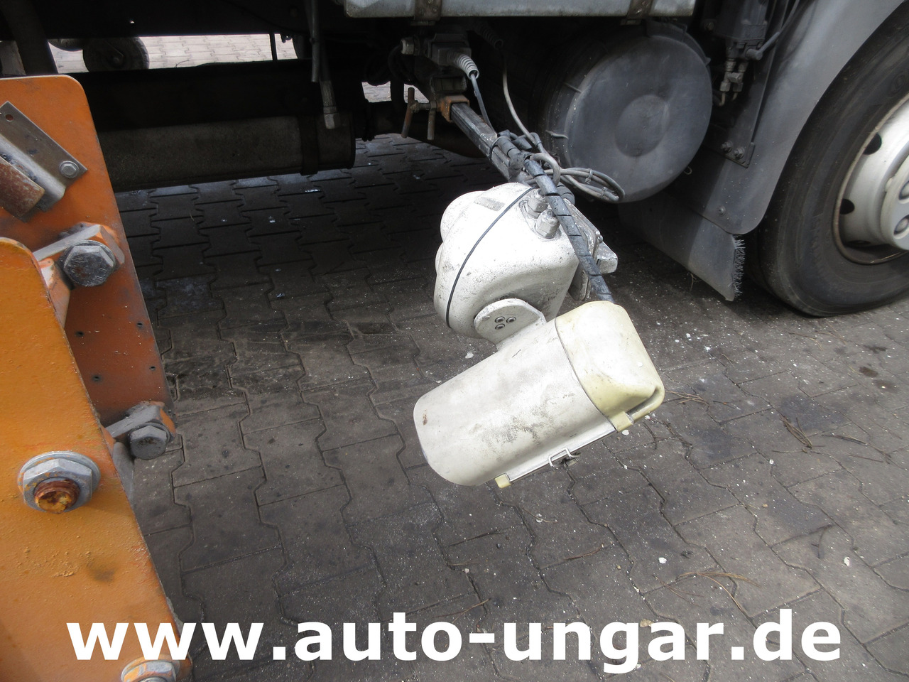 Hofmann H75 - 1000 Thermoplastic Roadmarking Machine Truck Mounted Hot Paint - Техника за слагане на асфалт: снимка 5 Hofmann H75 - 1000 Thermoplastic Roadmarking Machine Truck Mounted Hot Paint - Техника за слагане на асфалт: снимка 5
