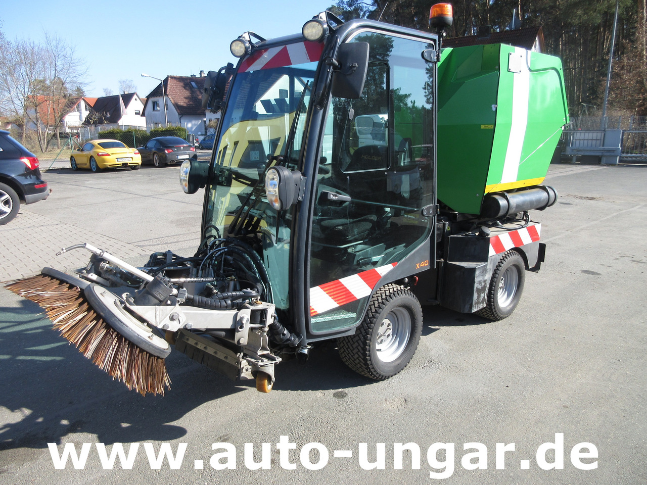Holder X40 / X45 Baujahr 2017 Knicklenkung Kehraufbau 4x4 Kommunalhydraulik Frontheber - Мотометачна машина: снимка 1 Holder X40 / X45 Baujahr 2017 Knicklenkung Kehraufbau 4x4 Kommunalhydraulik Frontheber - Мотометачна машина: снимка 1