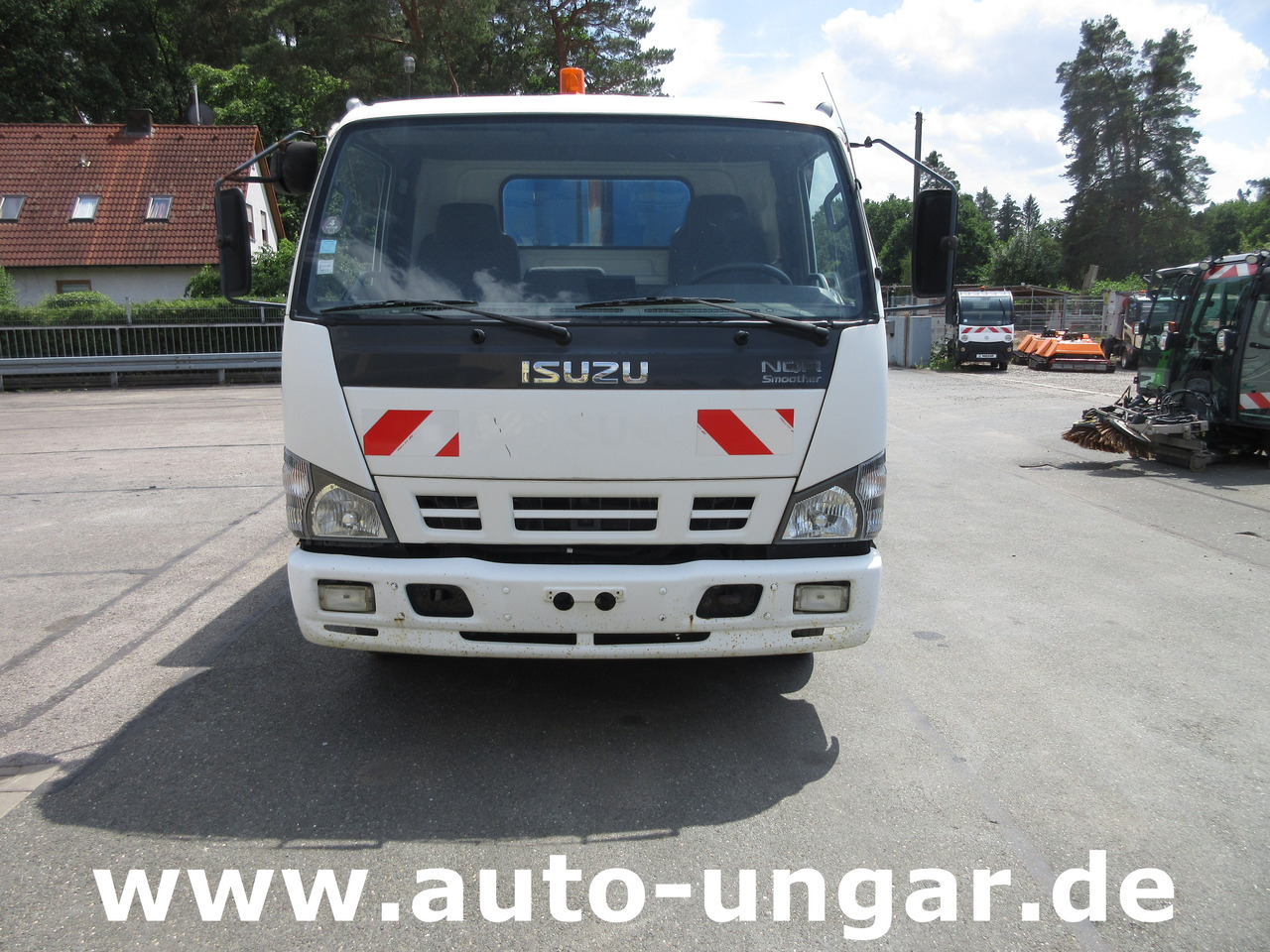 ISUZU NQR Smoother Q75 Y07 Müllwagen 8m³ TECNO 7.500kg Kipper Presse Lifter - Боклукчийска кола: снимка 2 ISUZU NQR Smoother Q75 Y07 Müllwagen 8m³ TECNO 7.500kg Kipper Presse Lifter - Боклукчийска кола: снимка 2
