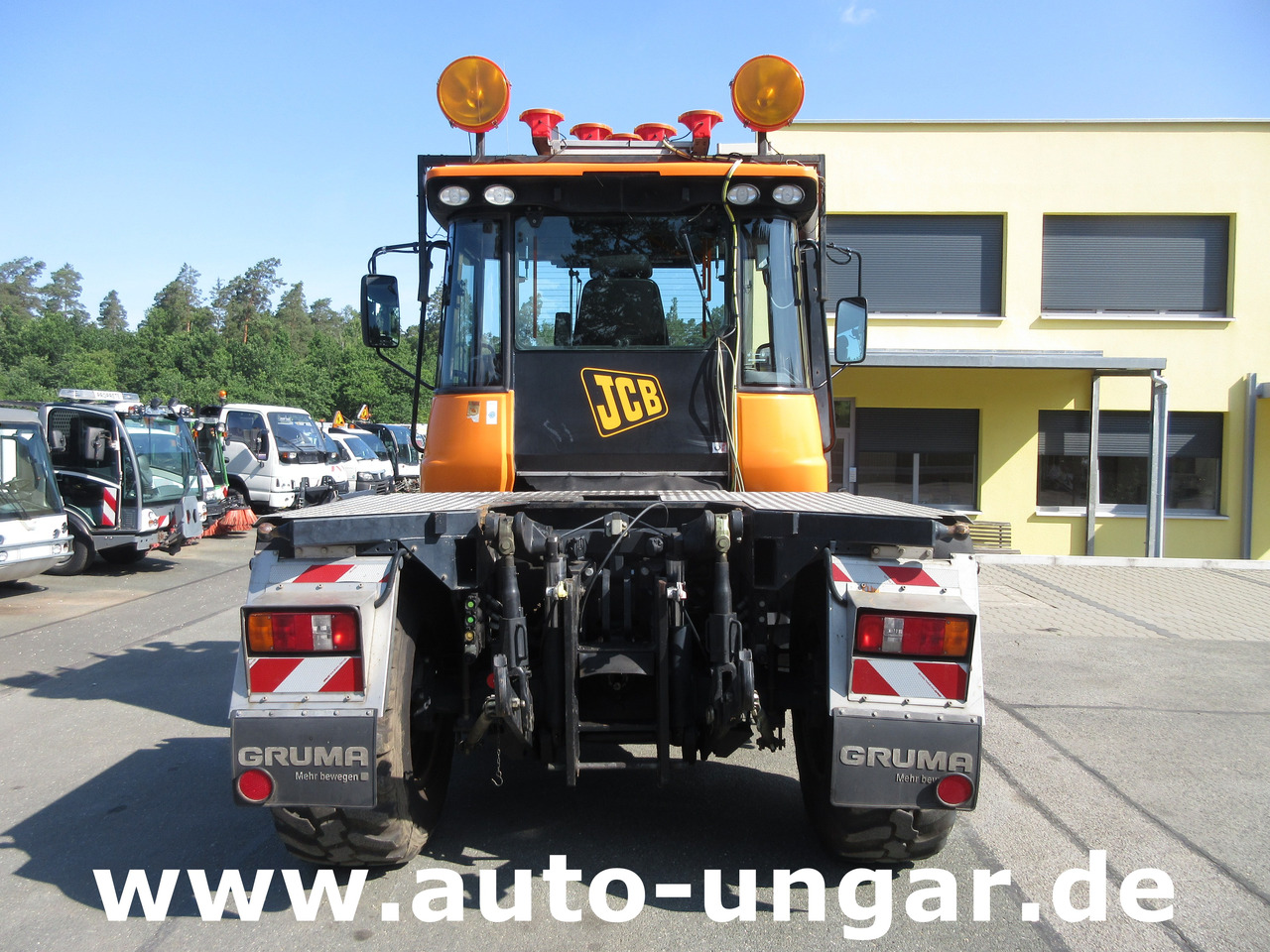 JCB Landpower Fastrac HMV 3200 Bj. 2009 80km/h 4x4 2x PTO 195PS - Трактор: снимка 3 JCB Landpower Fastrac HMV 3200 Bj. 2009 80km/h 4x4 2x PTO 195PS - Трактор: снимка 3