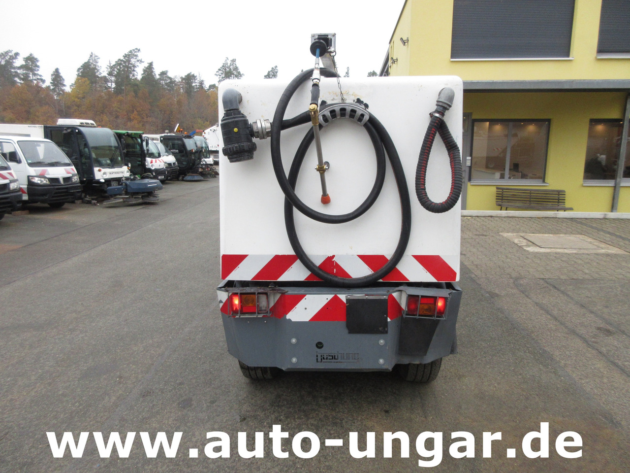 BOSCHUNG L3 Laveuse Kärcher Baujahr 2015 mit Hochdruckreiniger am Heck - Комунална/ Специална техника: снимка 5 BOSCHUNG L3 Laveuse Kärcher Baujahr 2015 mit Hochdruckreiniger am Heck - Комунална/ Специална техника: снимка 5