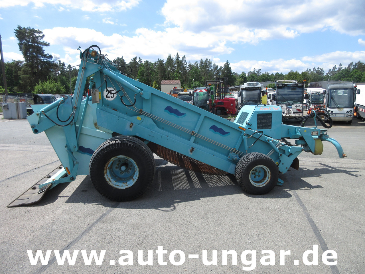 Kässbohrer BeachTech STR 2000 BeachCleaner Strandreiniger καθαριστής παραλίας - Комунална/ Специална техника: снимка 5 Kässbohrer BeachTech STR 2000 BeachCleaner Strandreiniger καθαριστής παραλίας - Комунална/ Специална техника: снимка 5