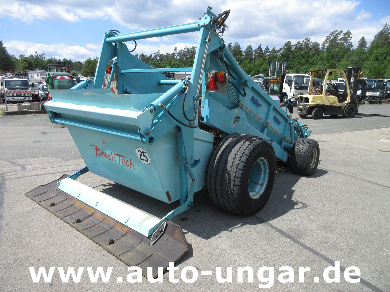 Kässbohrer BeachTech STR 2000 BeachCleaner Strandreiniger καθαριστής παραλίας - Комунална/ Специална техника: снимка 4 Kässbohrer BeachTech STR 2000 BeachCleaner Strandreiniger καθαριστής παραλίας - Комунална/ Специална техника: снимка 4