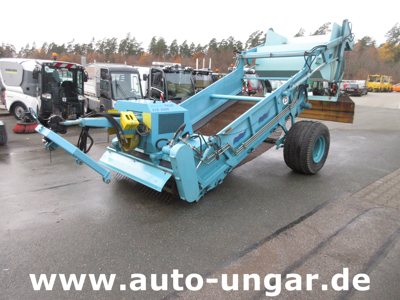 Kässbohrer BeachTech STR 2000 Cribleuse de Plage BeachCleaner Strandreiniger عمال تنظيف الشاطئ - Комунална/ Специална техника: снимка 1 Kässbohrer BeachTech STR 2000 Cribleuse de Plage BeachCleaner Strandreiniger عمال تنظيف الشاطئ - Комунална/ Специална техника: снимка 1